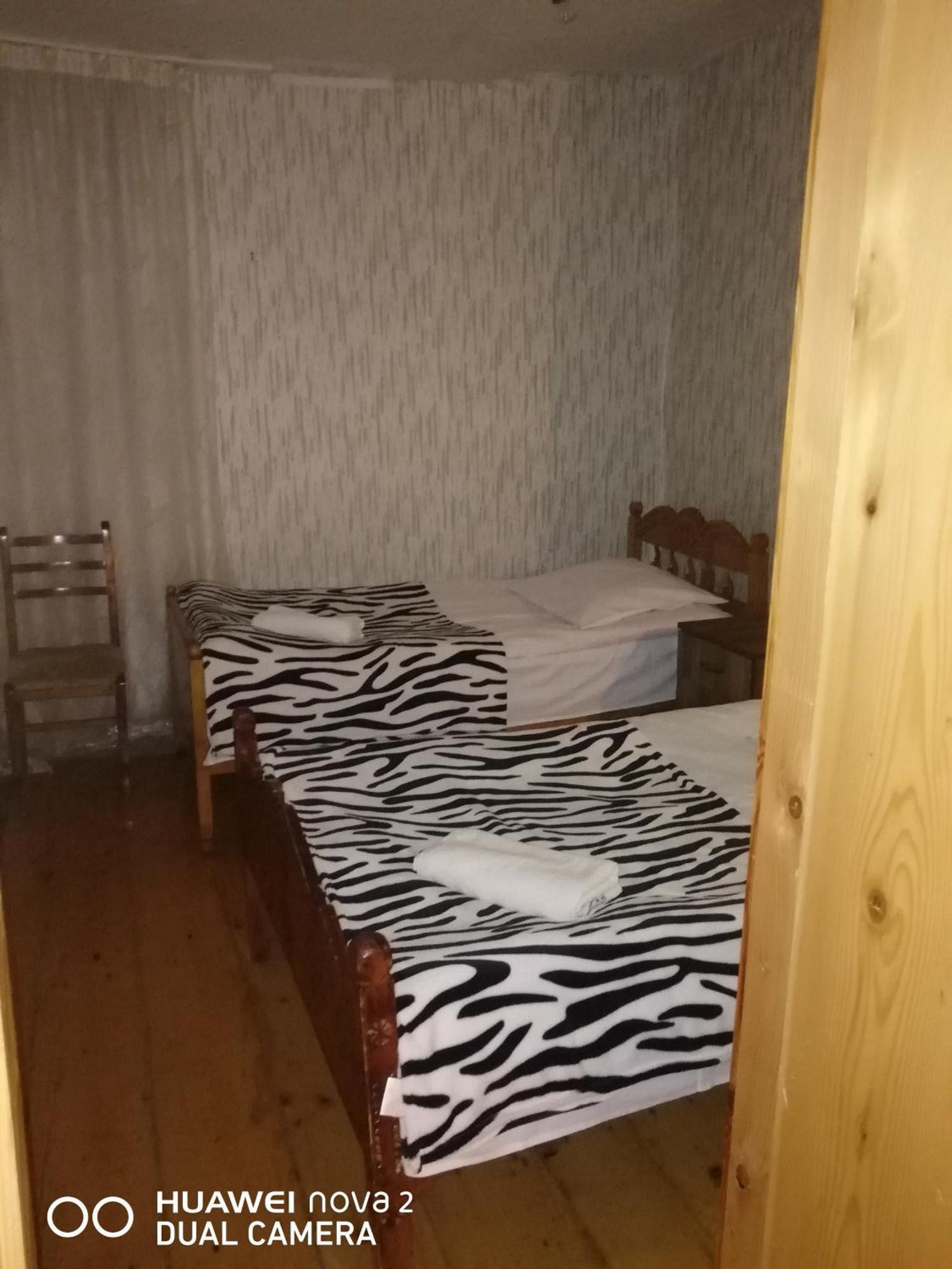 Nora'S Guesthouse Zhabeshi الغرفة الصورة