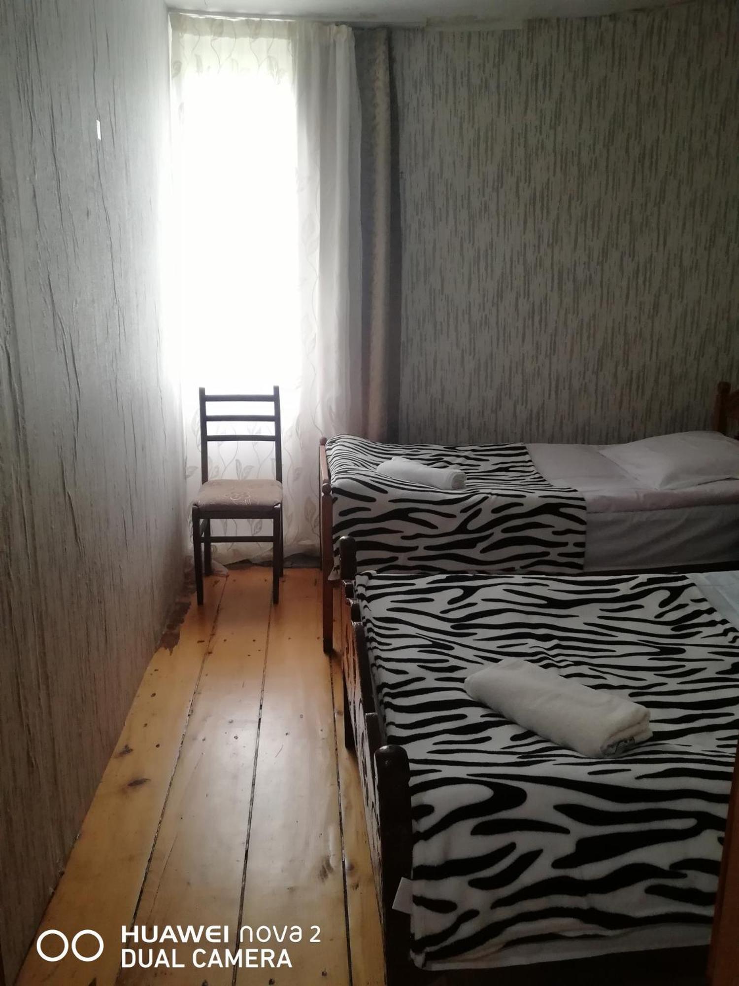 Nora'S Guesthouse Zhabeshi الغرفة الصورة